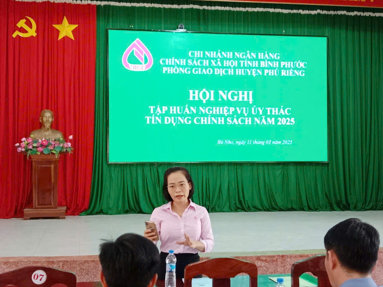 Đào tạo cán bộ kiêm nhiệm, phối hợp thực hiện tín dụng chính sách xã hội trên địa bàn huyện Phú Riềng